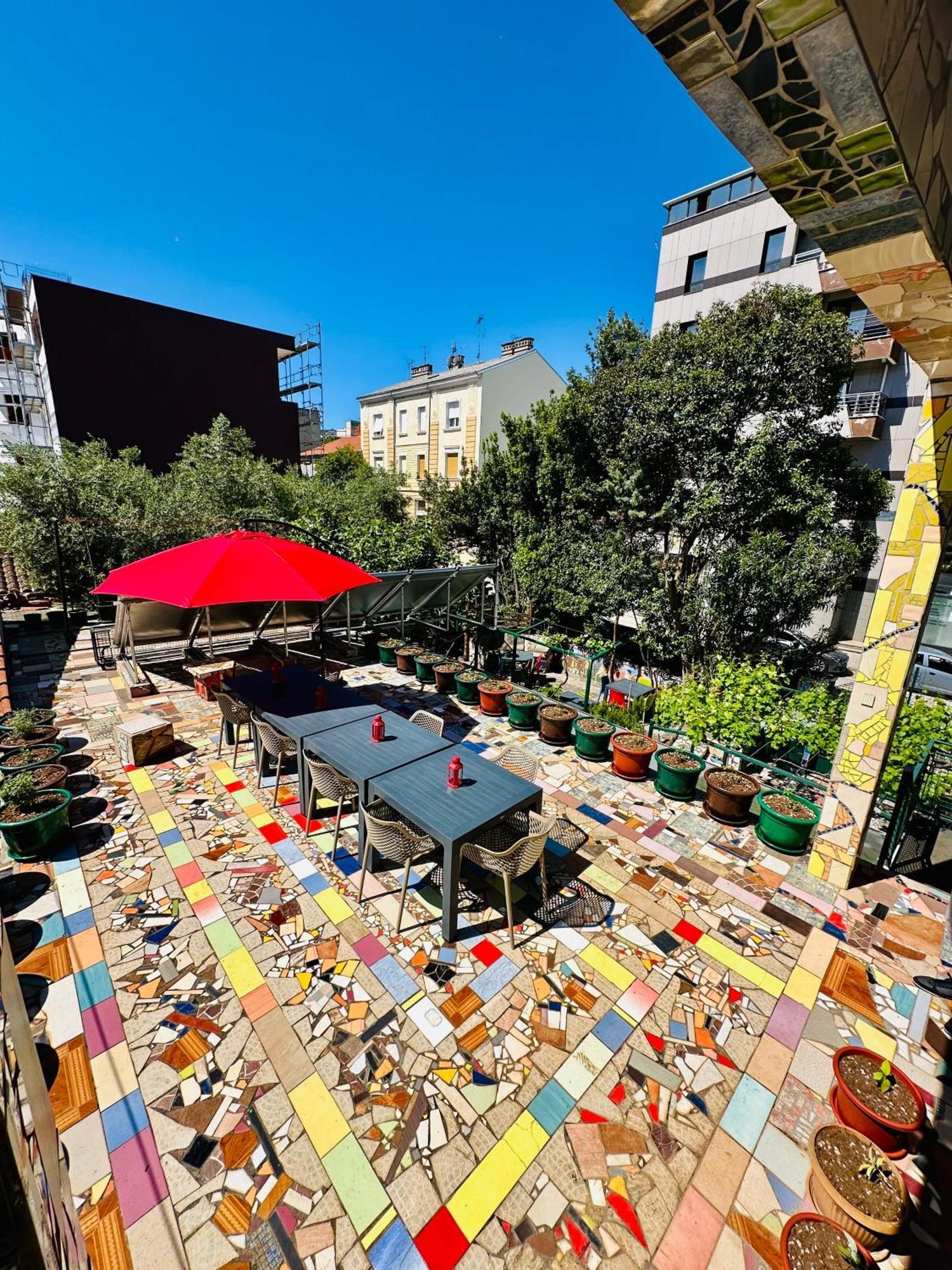 Hostel Art & Joy Пула Екстериор снимка