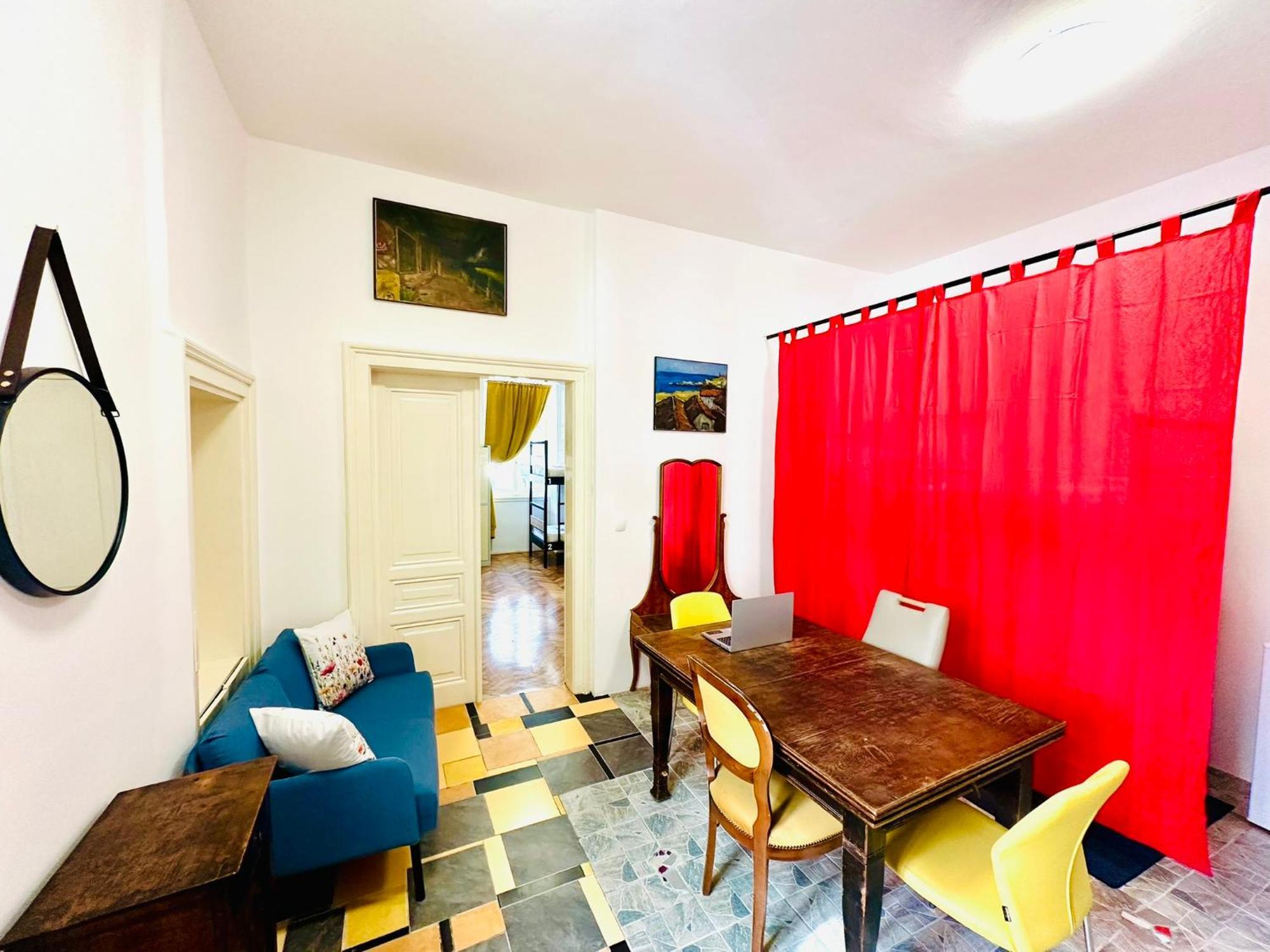 Hostel Art & Joy Пула Екстериор снимка