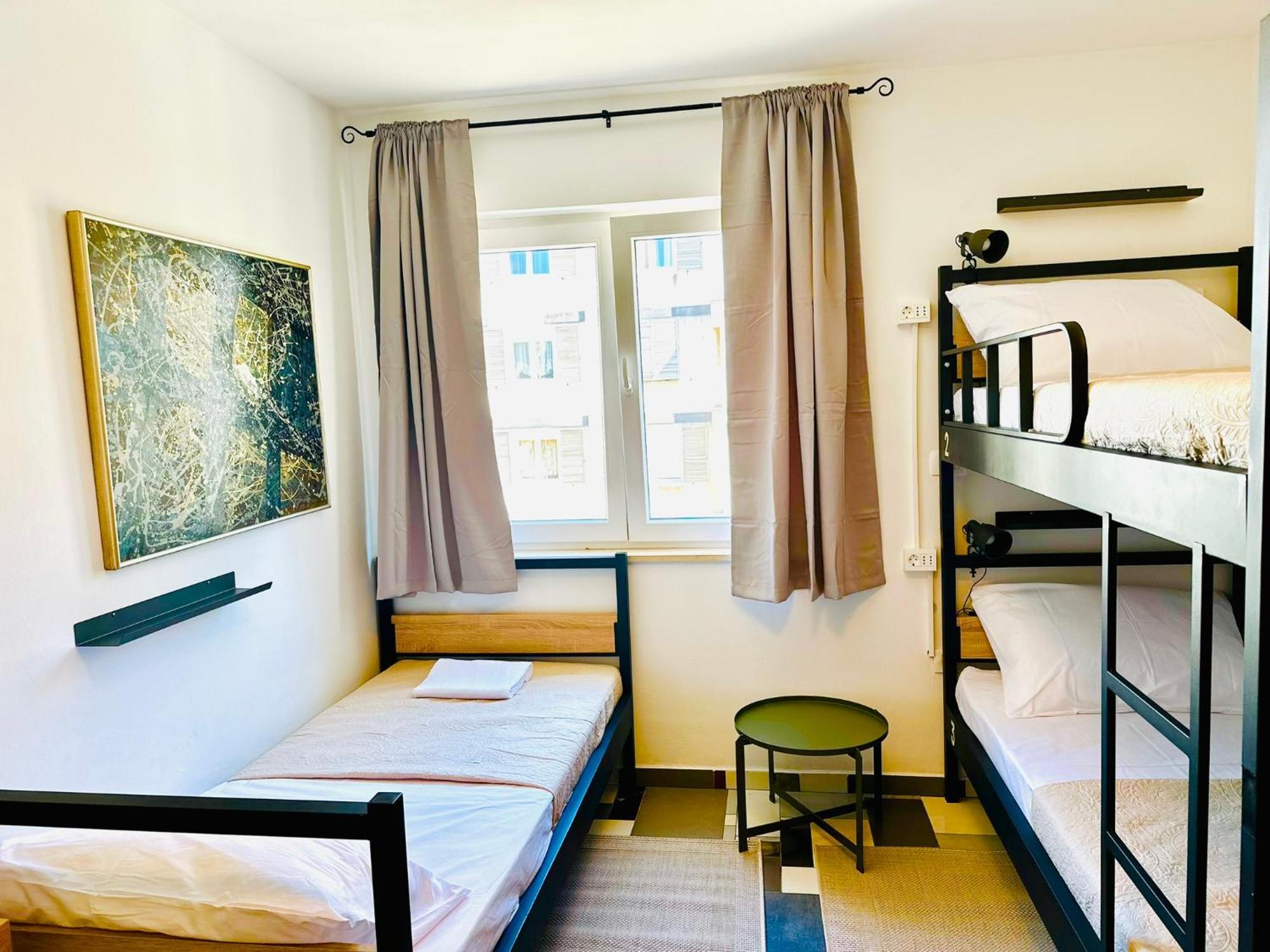 Hostel Art & Joy Пула Екстериор снимка