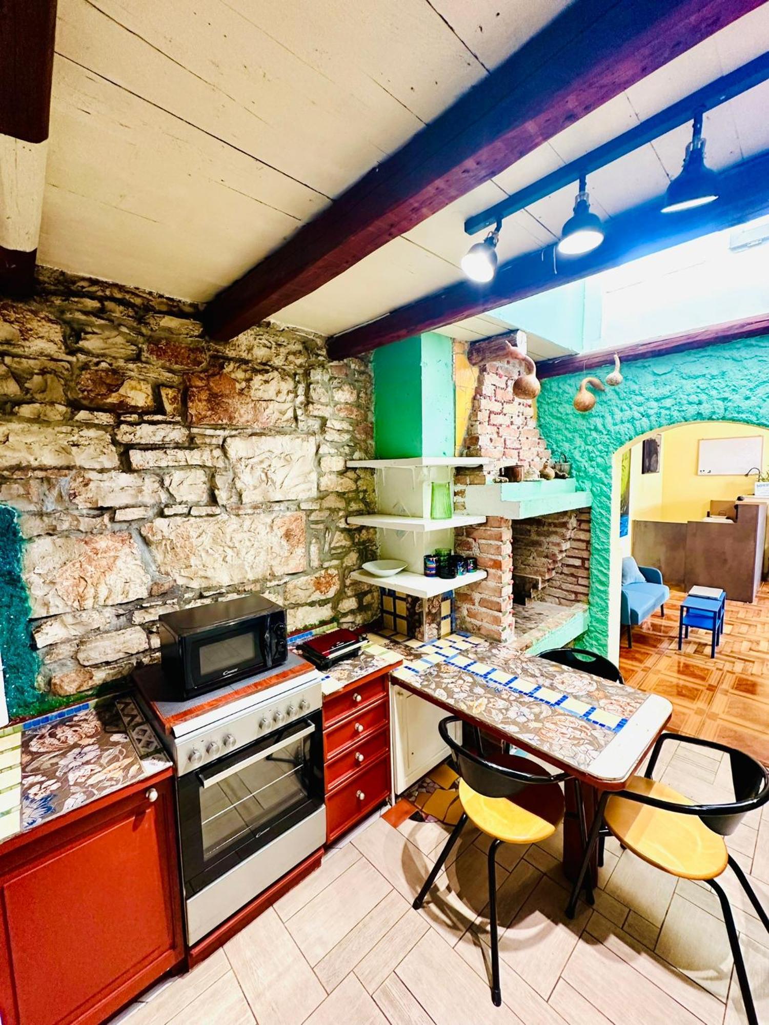 Hostel Art & Joy Пула Екстериор снимка