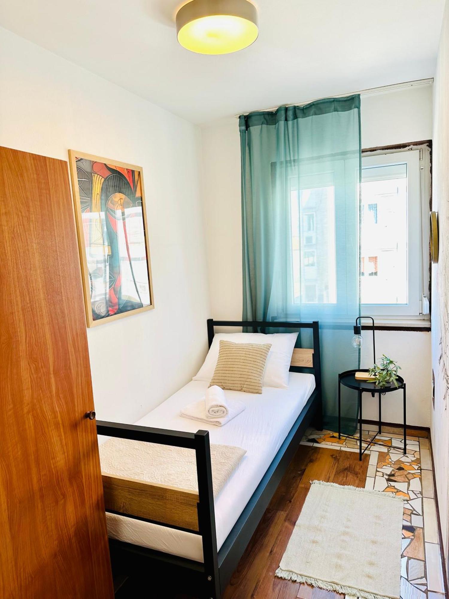 Hostel Art & Joy Пула Екстериор снимка