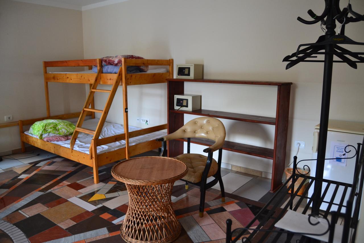 Hostel Art & Joy Пула Екстериор снимка